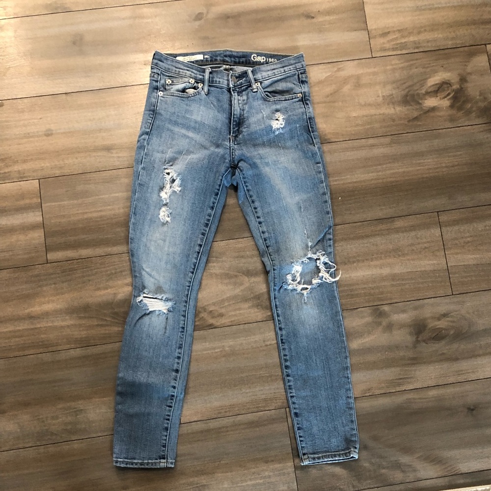 Gap Authentic True Skinny Jeans